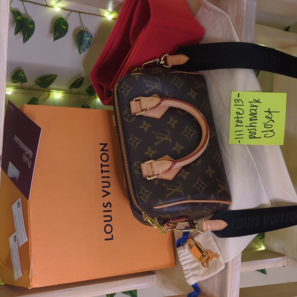 Louis Vuitton Speedy 20 Bandouliere With Strap and Coin Pouch - Picture 3 of 16